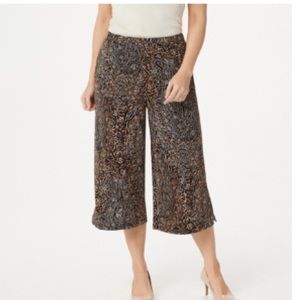Susan Graver LiquidKnit PullOn Wide Leg Crop Pants